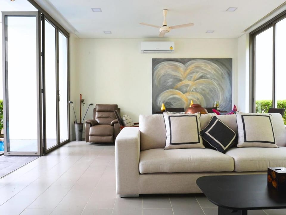Stylish Pool Villa in a Peaceful Tropical Setting Villa in Pa Klok