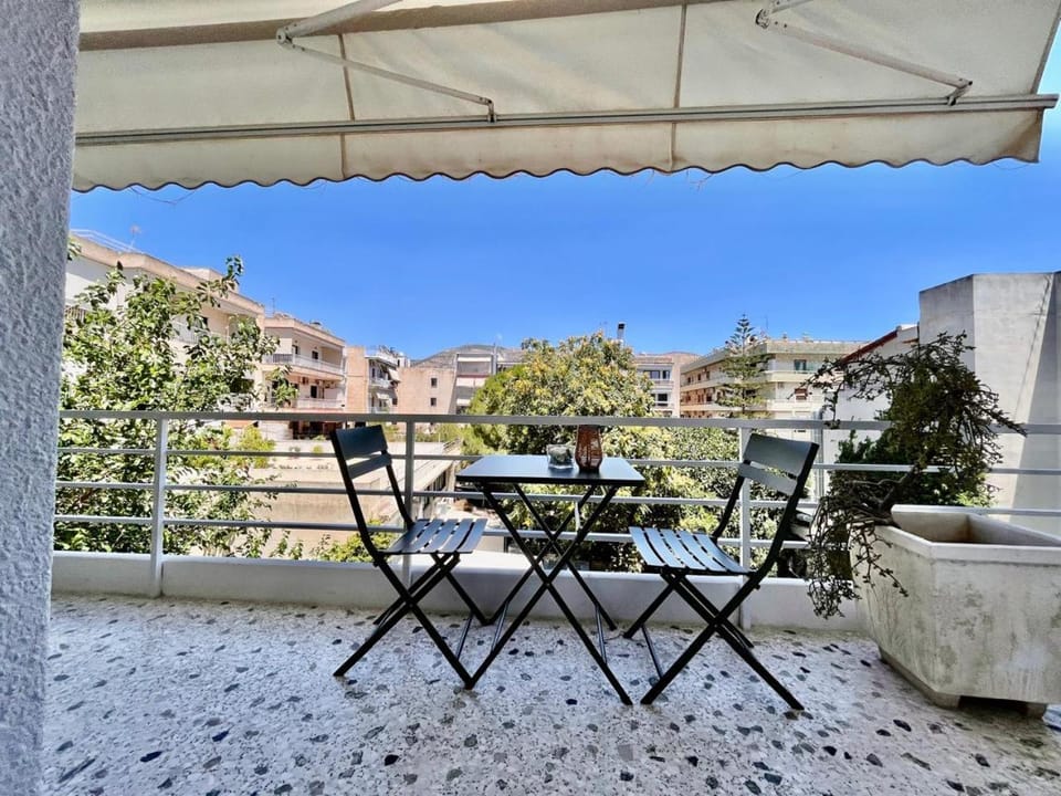 New Comfortable apt in Glyfada Apartment in South Athens