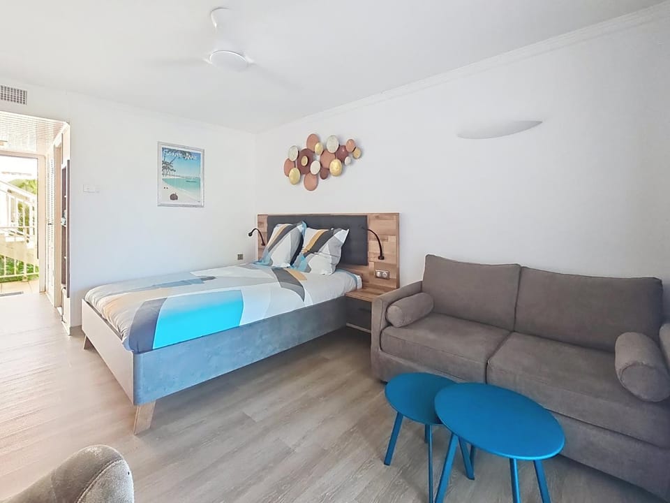 Studio Ti kaz Zanmis village vacances piscine et plage Apartment in Sainte-Anne