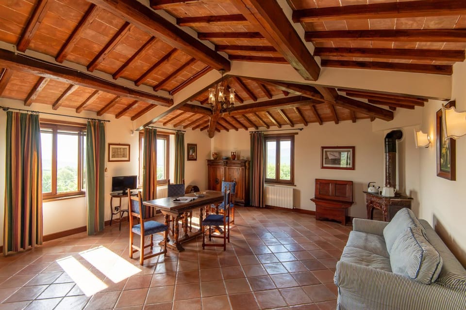 TV and multimedia, Living room, Dining area, heating, internet