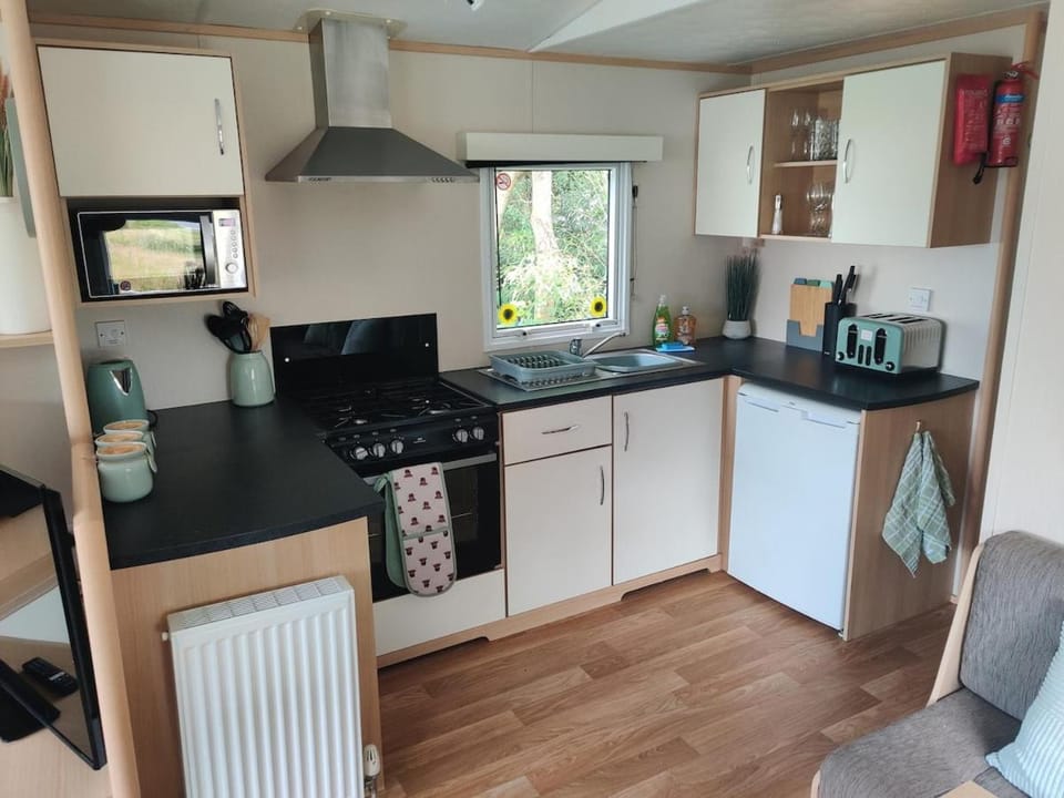 Maggie's Garden Retreat House in Barrow-in-Furness District