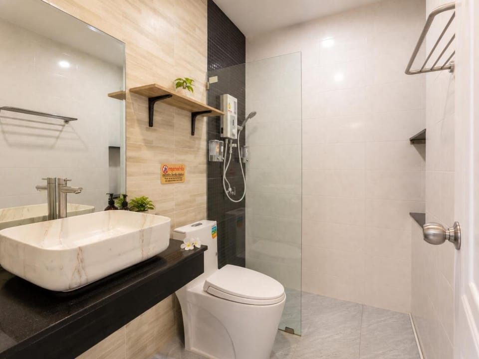Shower, Toilet, Bathroom