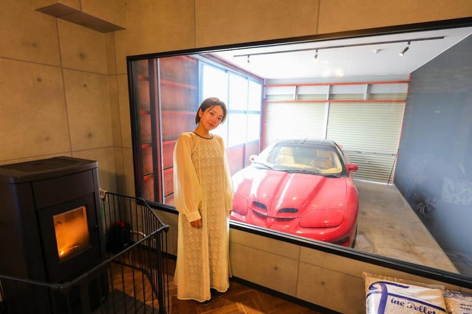HanaVillage RE BORN GARAGE TSURU Apartment in Japan