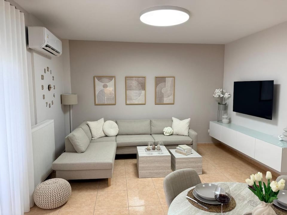 Modern-Apartment -City -Parking -Balcony Apartment in Alexandroupoli