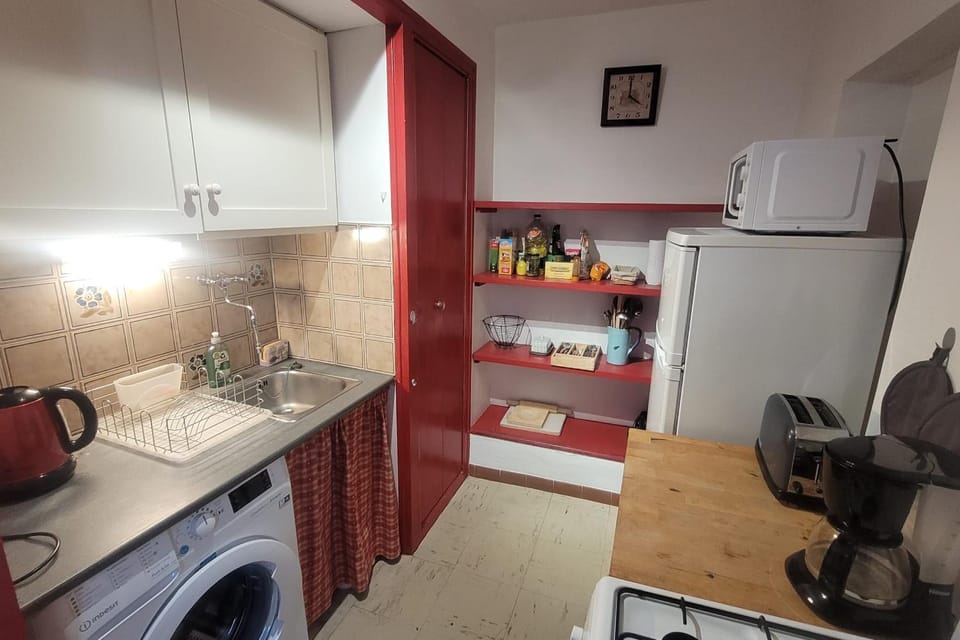 Lovely studio in the Remparts Apartment in Avignon