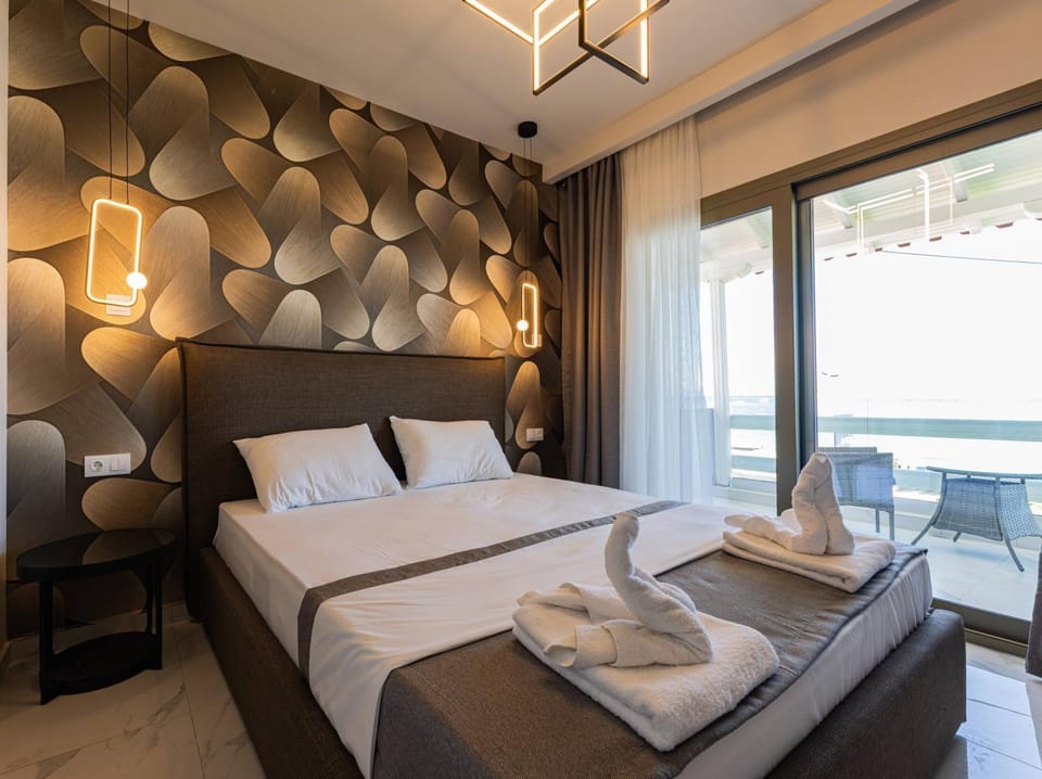 Bed, View (from property/room), Balcony/Terrace, Bedroom, towels