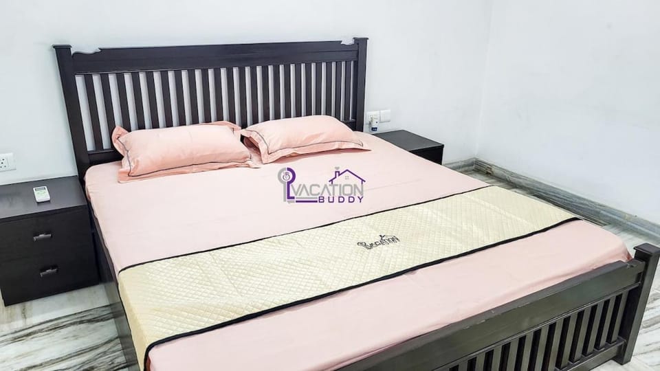 VacationBuddy 2BHK Comfy Home in PitamPura Apartment in Delhi