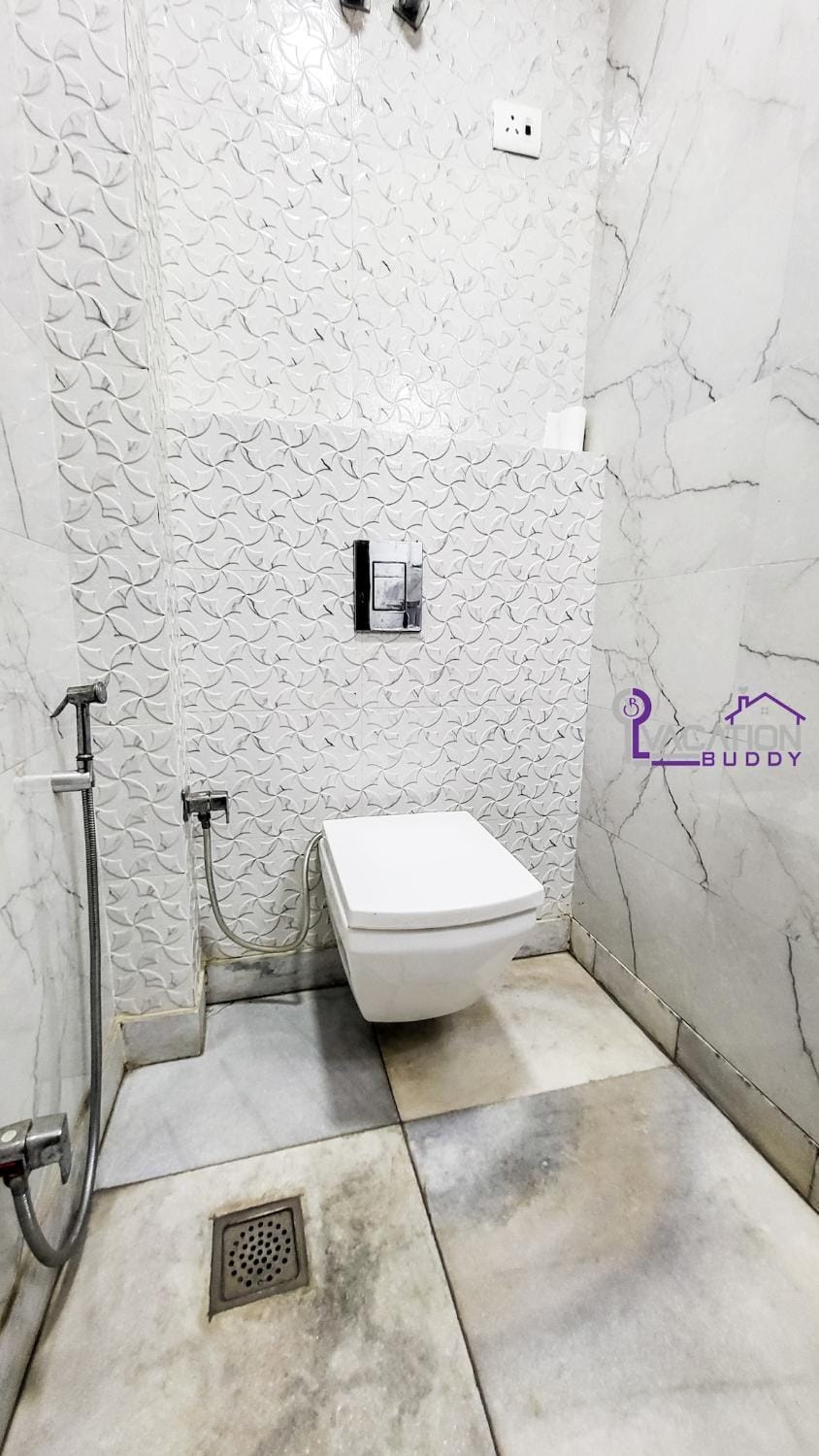 VacationBuddy 2BHK Comfy Home in PitamPura Apartment in Delhi