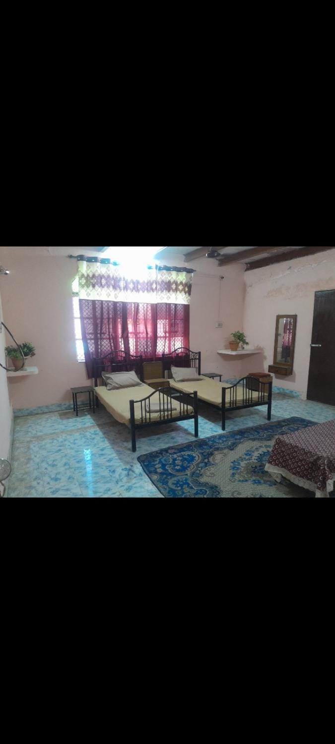 Sakshi Gopal Bed and Breakfast in Uttar Pradesh
