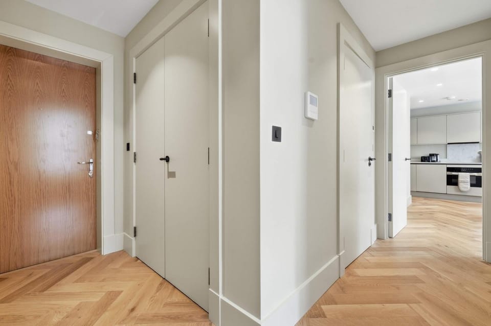 Cheyne Oak l A Luxury Chelsea retreat Apartment in London