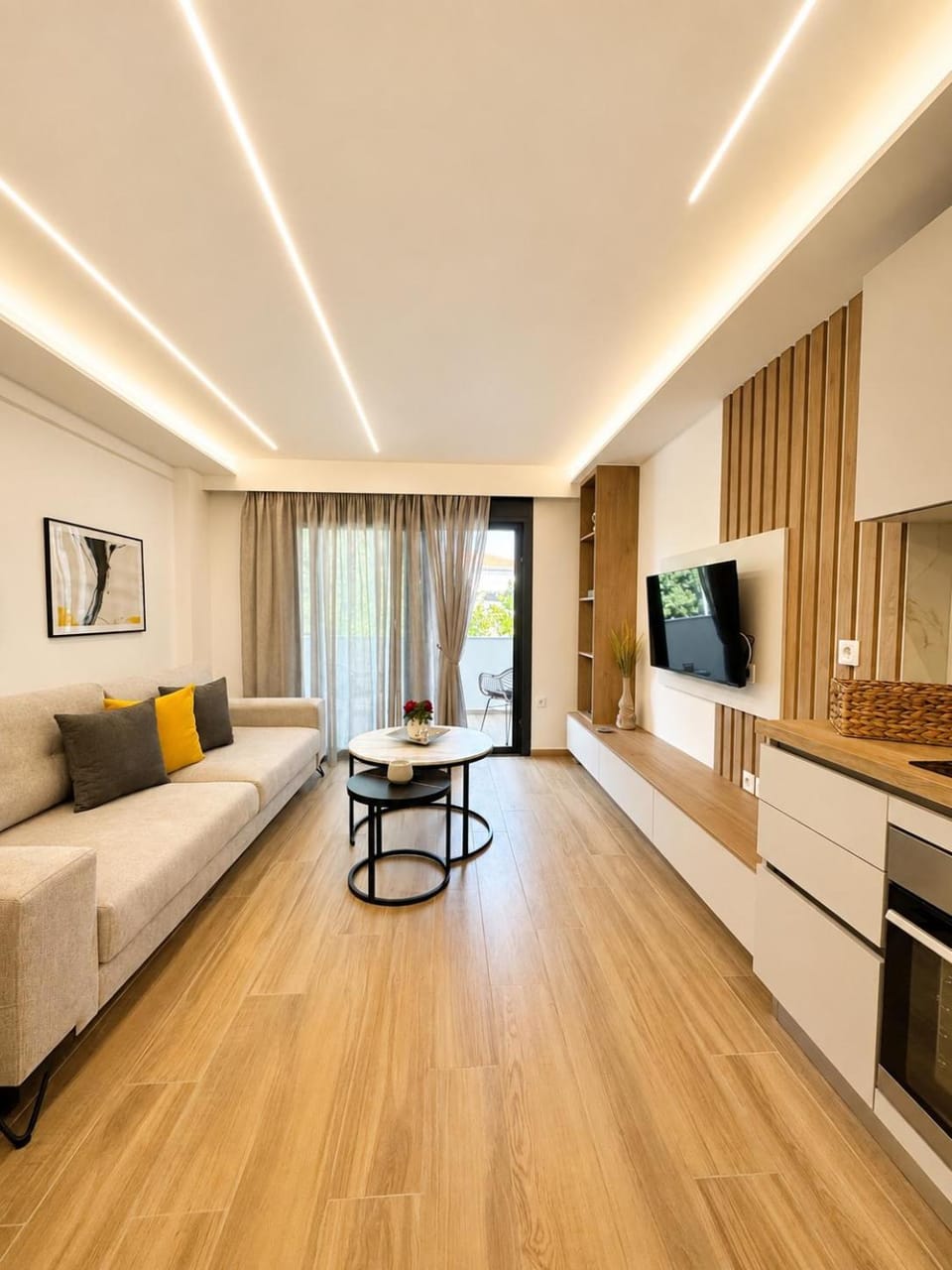 Kitchen or kitchenette, Living room, Seating area