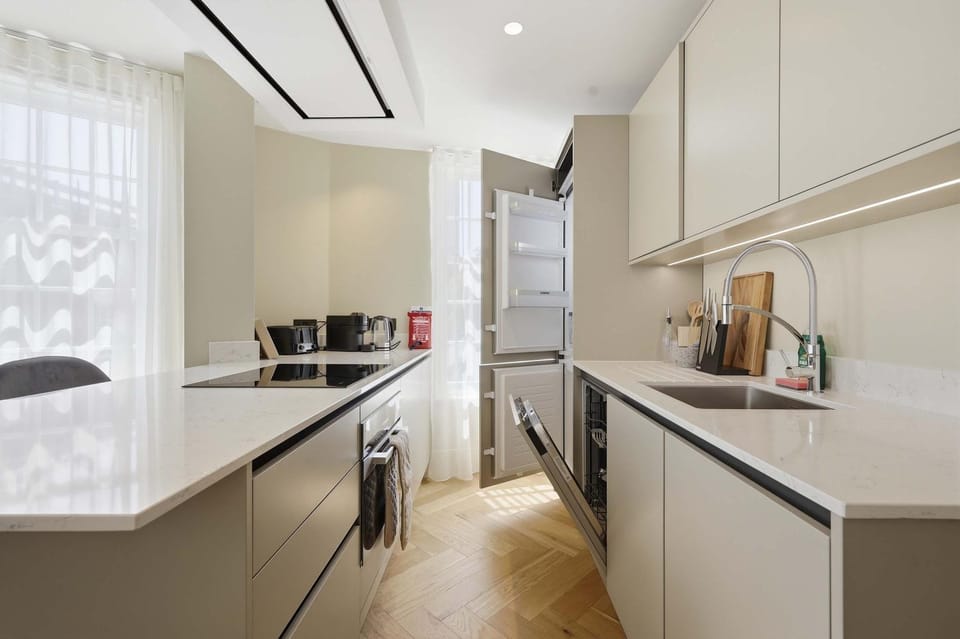 Cheyne Cedar l Luxury Chelsea retreat With River Views Apartment in London