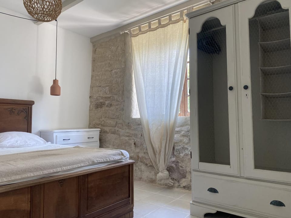 Property building, Living room, Bedroom