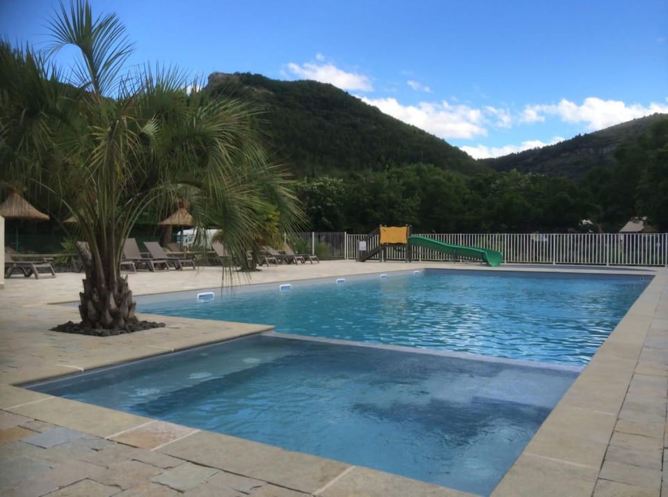 MOBIL HOME au calme Apartment in Provence