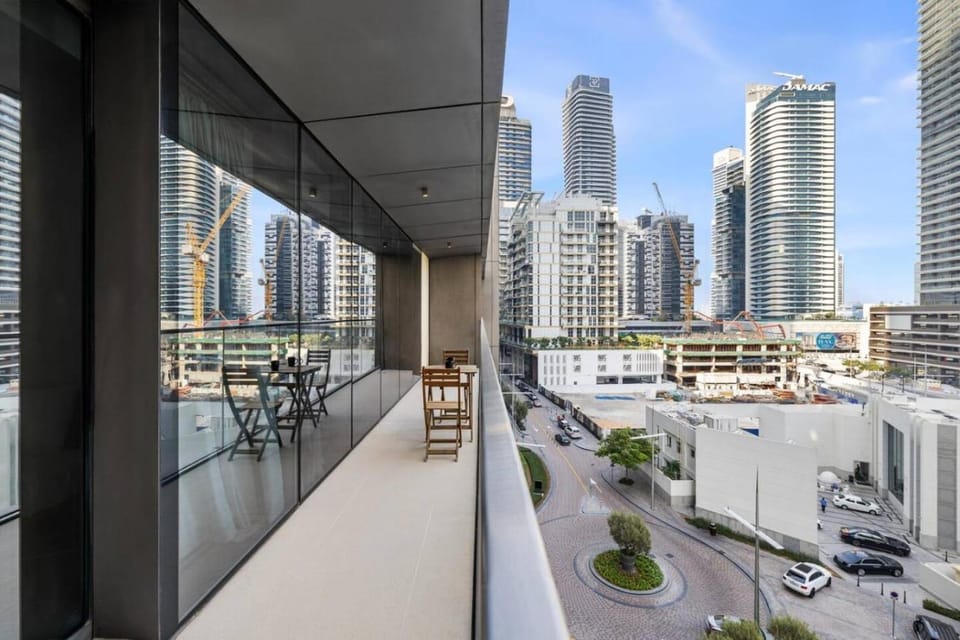 Balcony/Terrace, City view