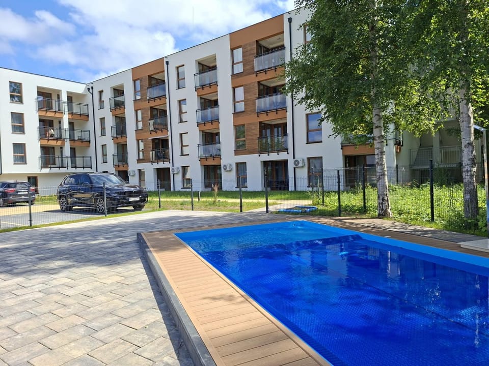 Property building, Pool view, Swimming pool, Parking