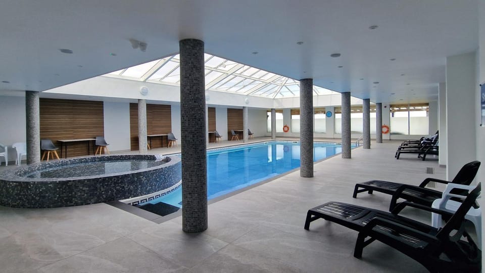 Widdy Bay View Chalet in England