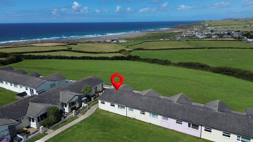 Widdy Bay View Chalet in England
