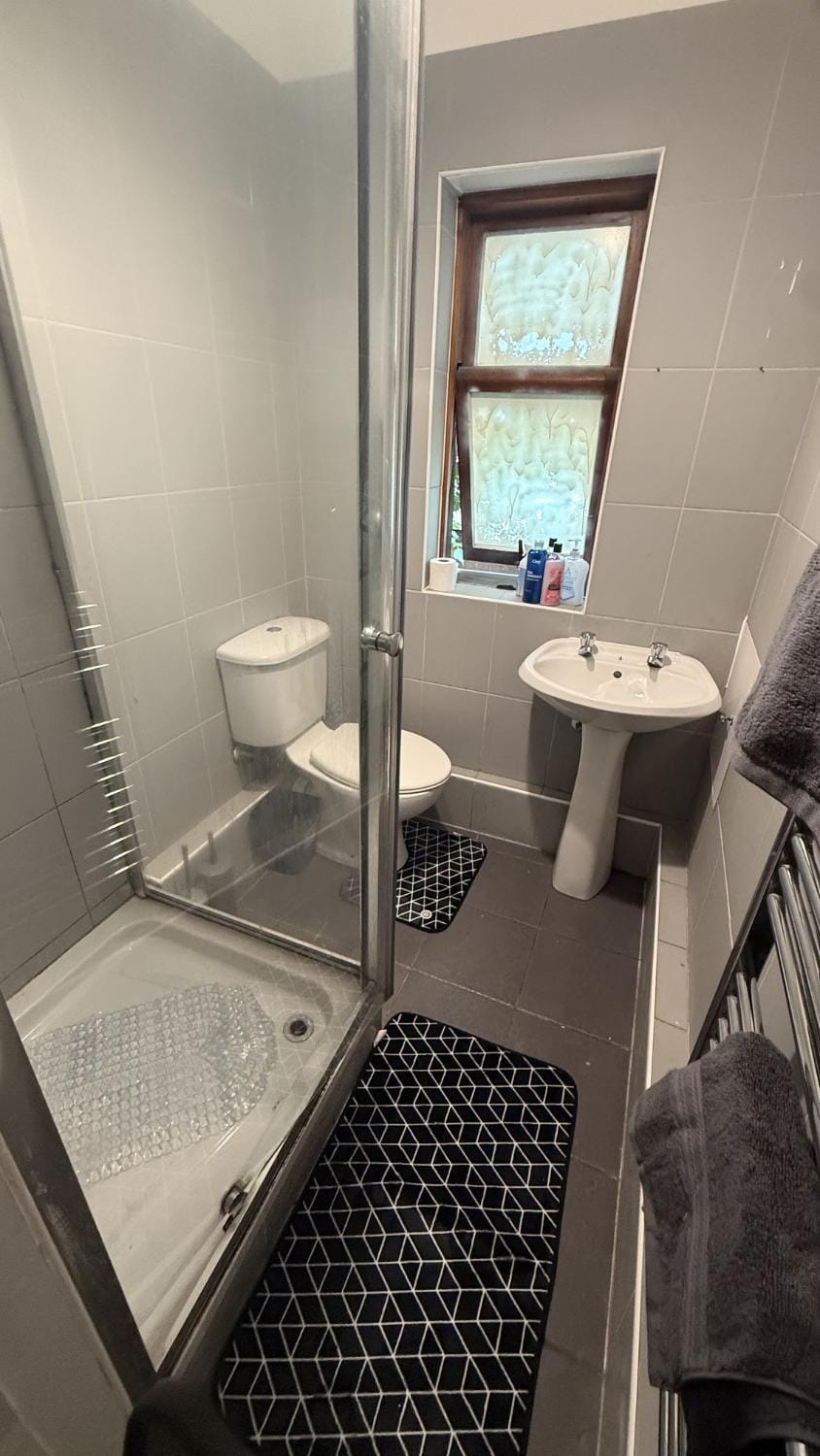 4 Person 10-Minute City Escape Apartment near Hampden Park Stadium Apartment in Glasgow
