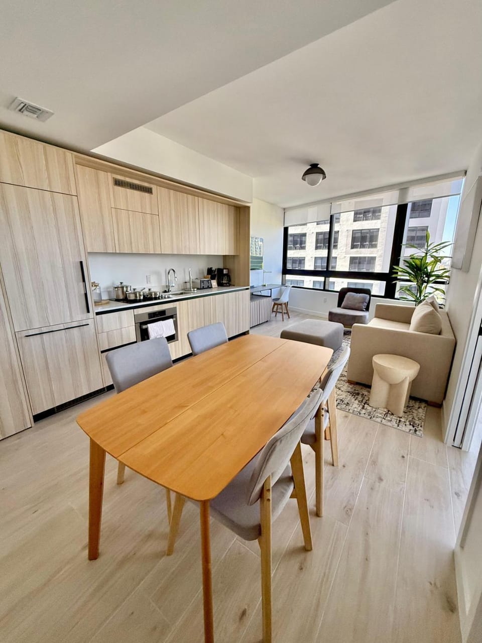 District 2302 Modern 1 Master Bedroom Apartment in Miami