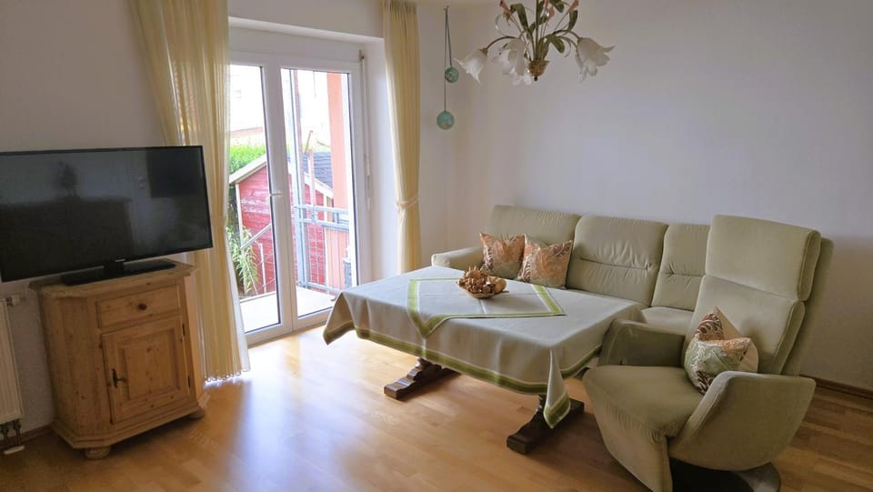 TV and multimedia, Living room, Photo of the whole room