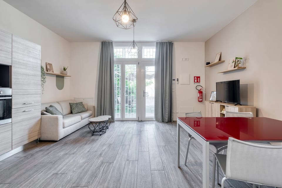 TV and multimedia, Kitchen or kitchenette, Living room, Seating area, Dining area, Evening entertainment