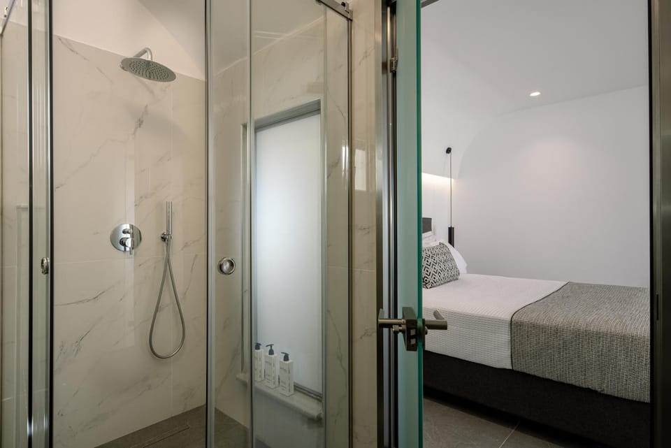 Shower, Bathroom, Bedroom