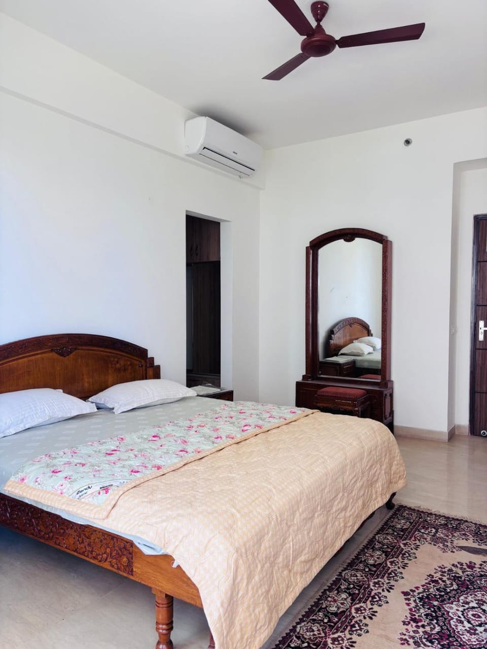 Avenaa 2BHK Flat Serene Suite Sector 104 Gurgaon Apartment in Gurugram