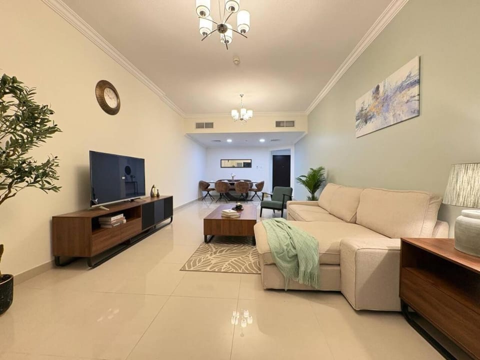 Luxury 3BR Sea Skyline View Noor Apartment in Al Sharjah