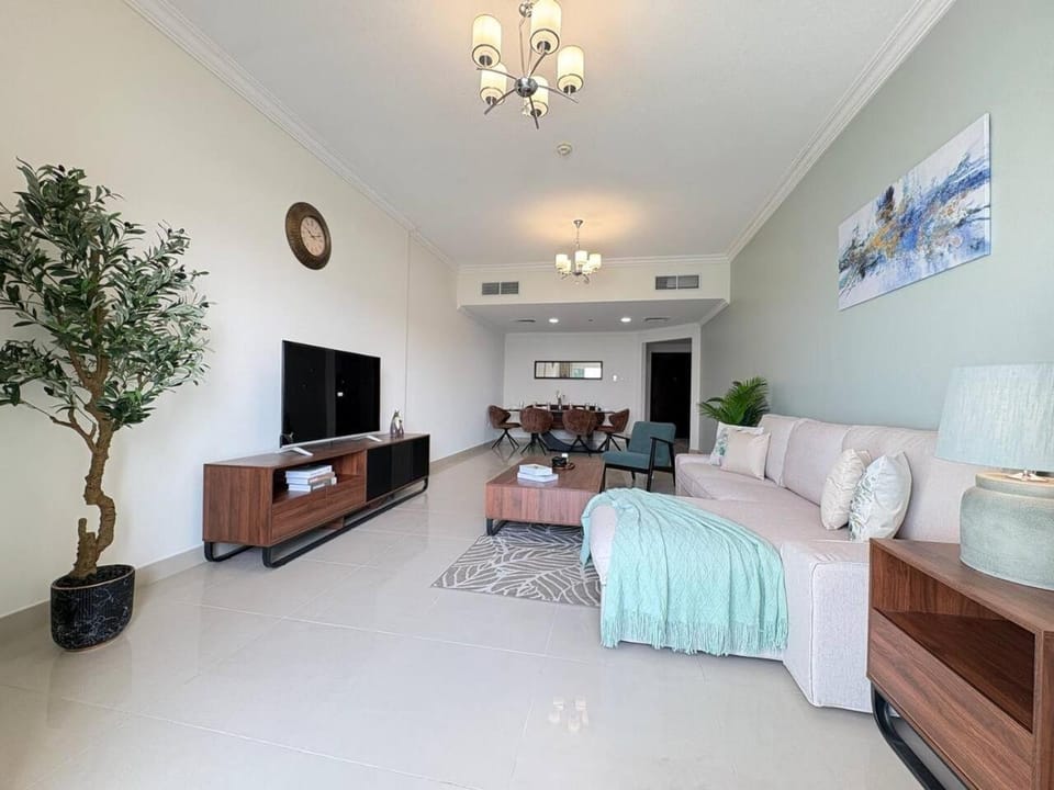 Luxury 3BR Sea Skyline View Noor Apartment in Al Sharjah