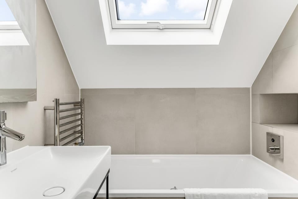Bathroom, Bath