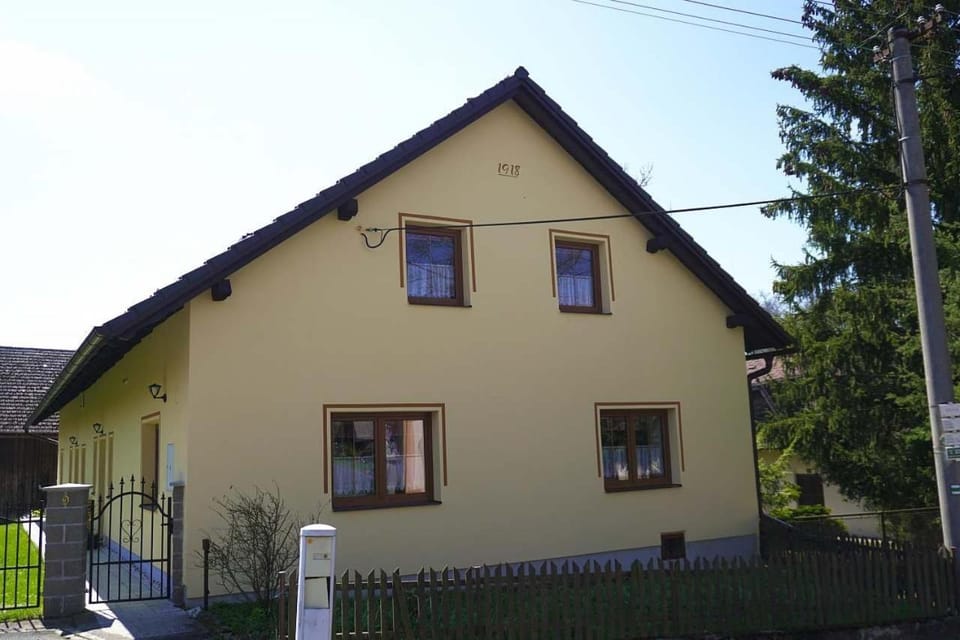 Rovenská Chalupa House in Czechia