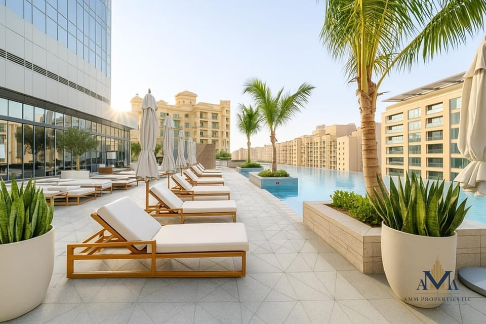 Property building, Swimming pool
