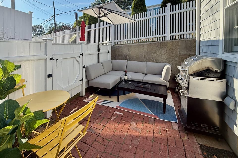 Patio, Garden, Balcony/Terrace