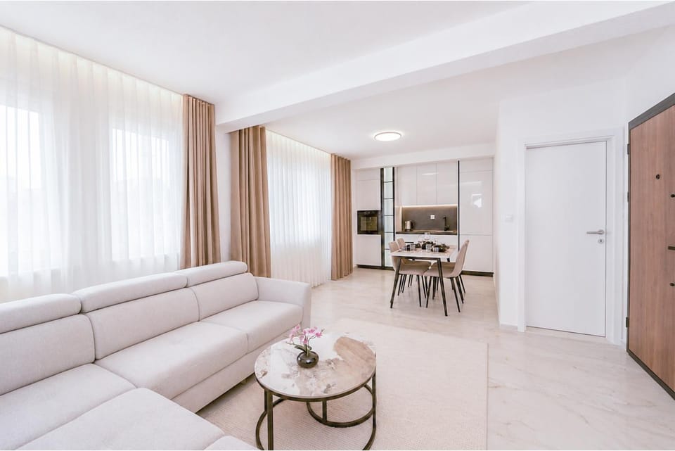 Kitchen or kitchenette, Living room, Seating area, Dining area, minibar
