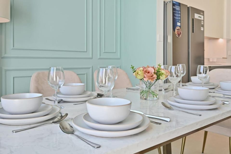 Elegant 4BR Villa, Private and Peaceful House in Dubai