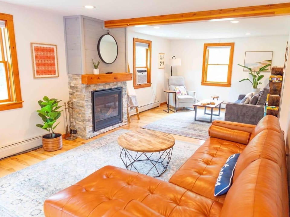 Hidden Gem Retreat - Firepit - Wolfeboro House in Wolfeboro