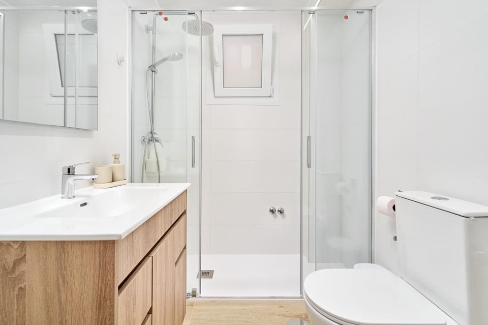 Shower, Bathroom