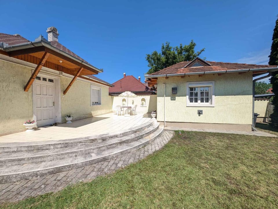 Summer, Garden, Balcony/Terrace, Parking