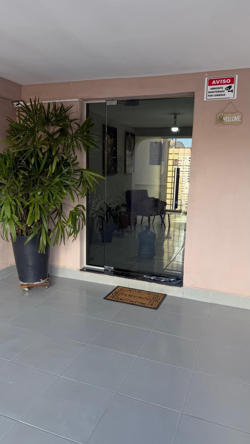 Sobrado Tropical a 1 Km da faculdade Unic e UFMT Vacation rental in State of Mato Grosso, Brazil