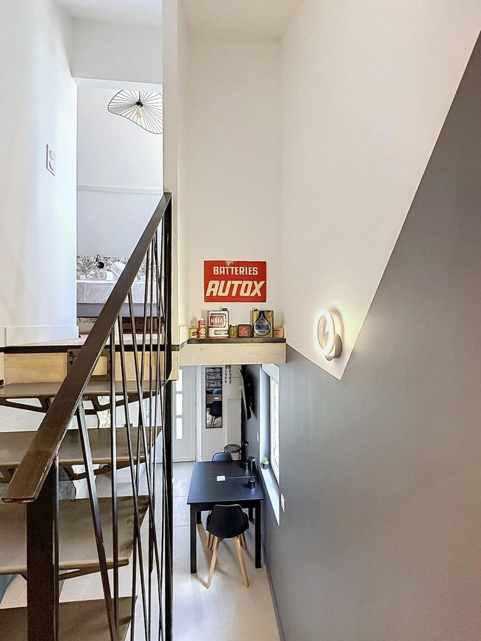 Duplex Climatisé avec Terrasse & Parking Gratuit A Apartment in Clermont-Ferrand