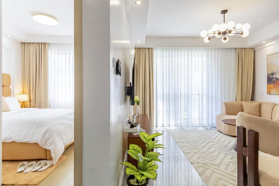 Luxury 1 Bedroom apartment in Westlands at Orchid Residency - pool, gym, Sky lounge Restaurant, Kids playground & parking Apartment in Nairobi County