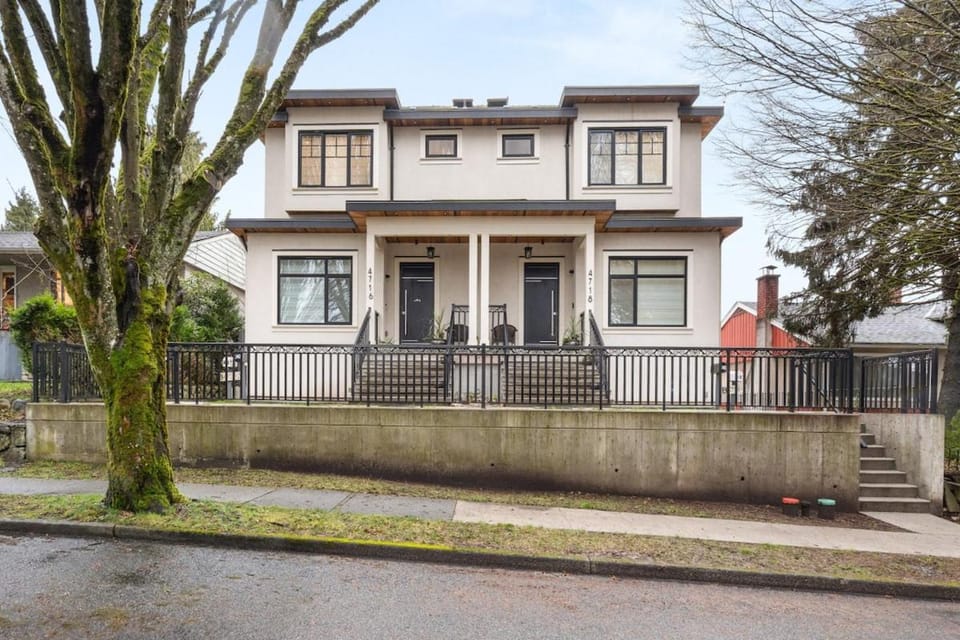 Modern 2BR Basement Suite - Steps to SkyTrain Apartment in Vancouver