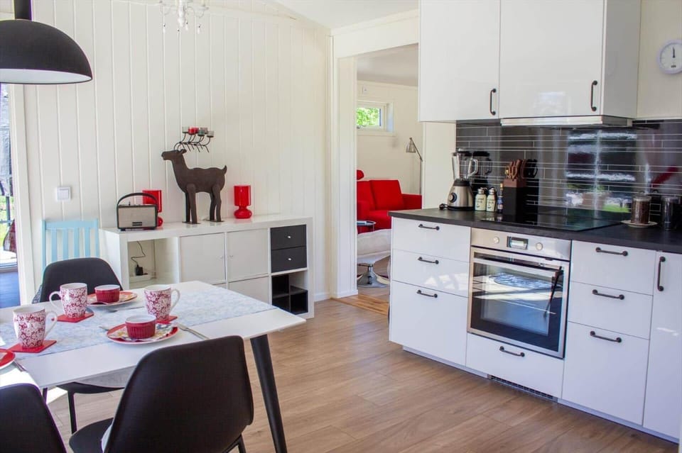KRO160-Lenhovda-Herrakra-Heda-4 House in Sweden