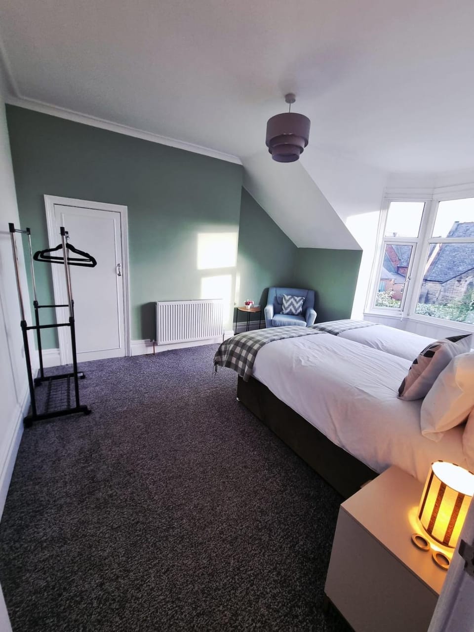 Huge 4Bed2Bath Sleeps 8 Flexible Long Term Stays Apartment in Sunderland