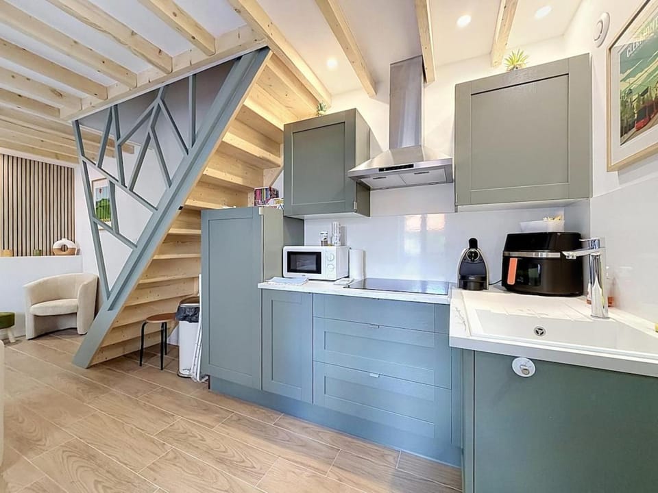 Duplex Design 6 personnes 2 chambres Clim Parking Apartment in Clermont-Ferrand