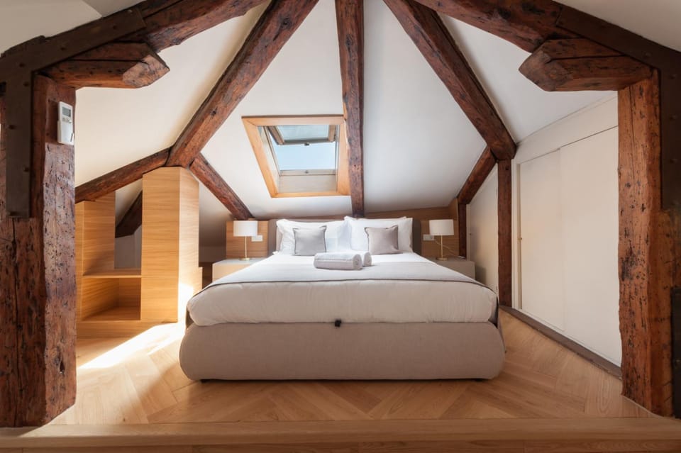 Bed, Photo of the whole room, Bedroom, towels, wardrobe