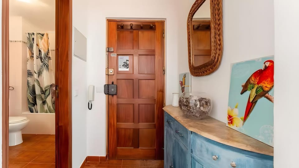 Bathroom, Living room