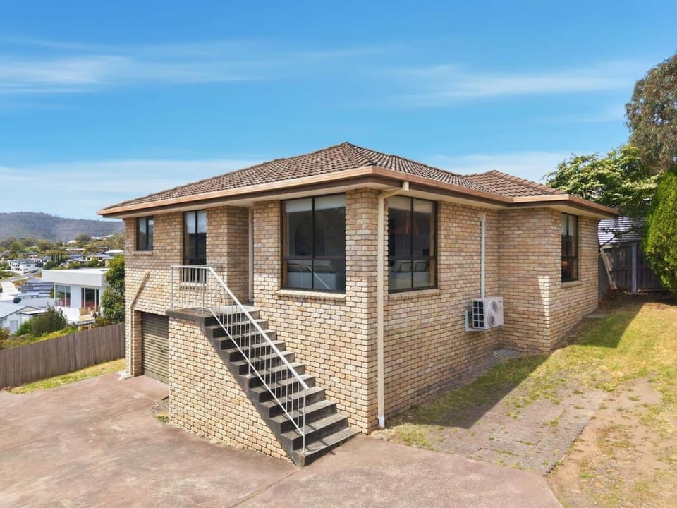 Stylish Bellerive Hideaway House in Bellerive