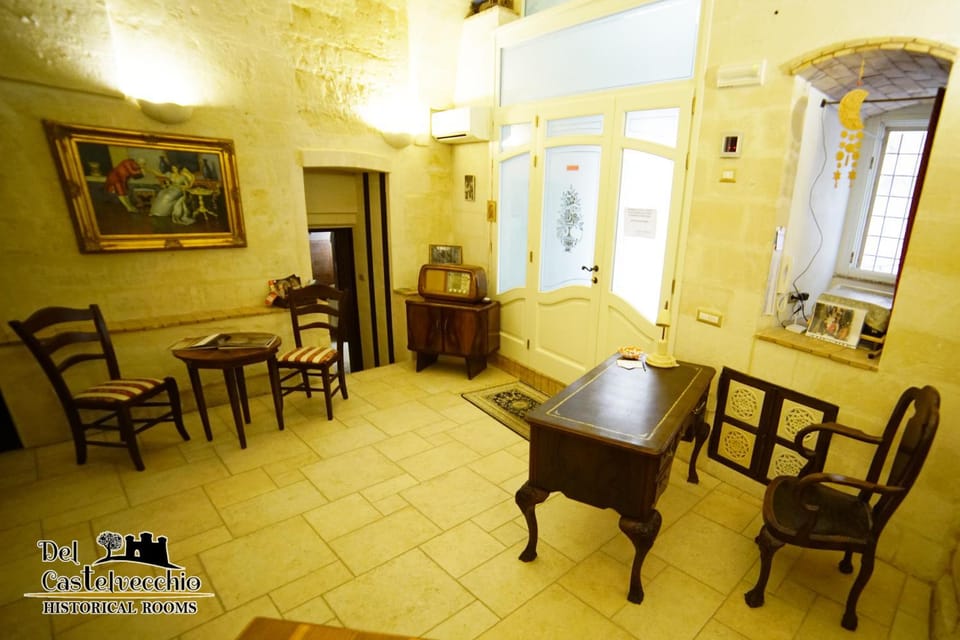 Lobby or reception, Internal: Not applicable to any particular room